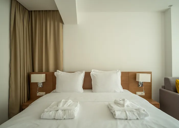 Hotel Harmonia By Dukley